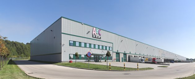 ABC Data S.A. – lider rynku dystrybucji sprzętu IT i oprogramowania w Europie Środkowo-Wschodniej – przedłużył umowę najmu 11 500 mkw. powierzchni magazynowo-biurowej w Distribution Park Sosnowiec. 