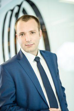 Jan Jakub Zombirt, Dyrektor w Dziale Badań Rynku i Doradztwa w JLL.