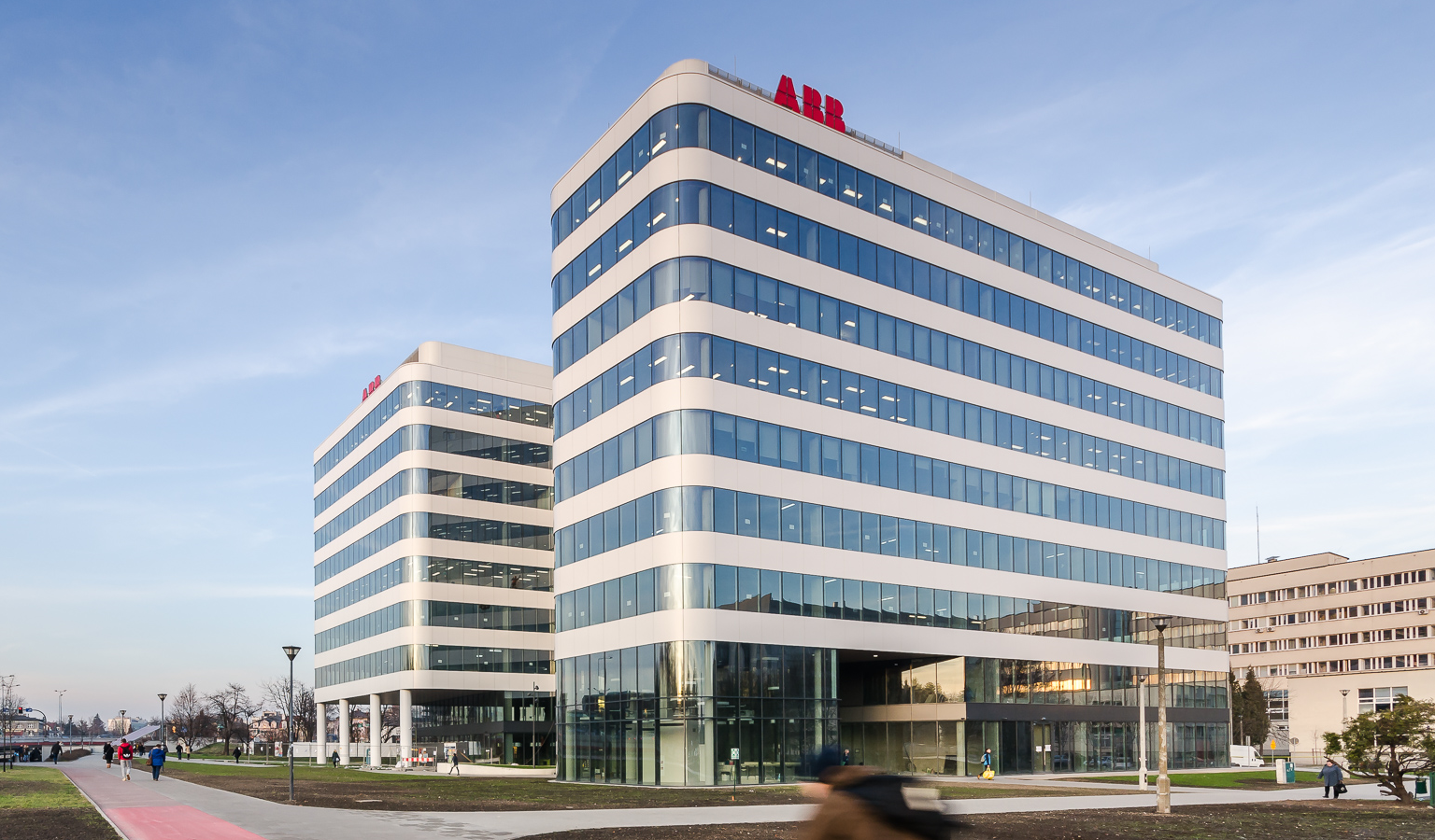 Krakowskie Axis wita ABB  Firma otwiera swoje największe centrum usług biznesowych na świecie