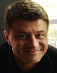 Maciej Okniński
,   Databroker