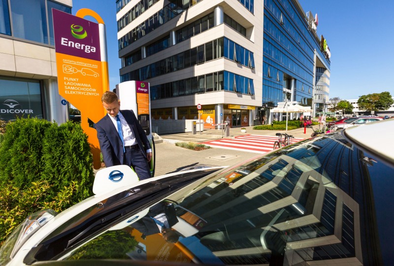 Carsharing, bicycles and new crossroads in Olivia Business Centre 