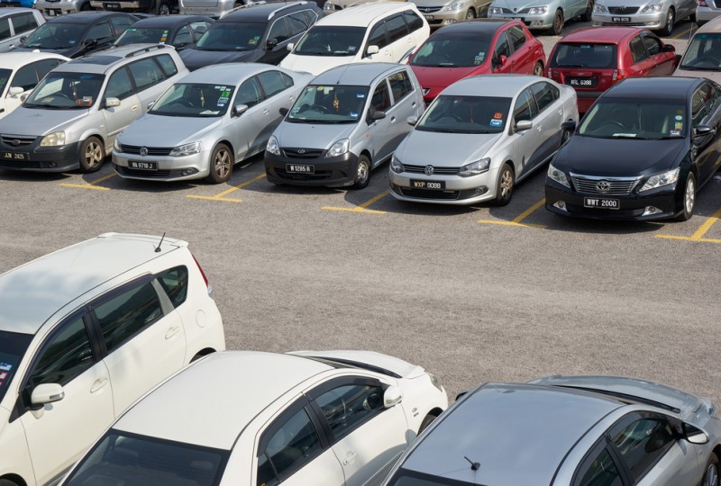 Challenges and solutions for parking issues in business hubs 