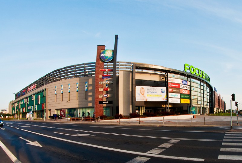 JLL advised Aviva Investors in the sale of Focus Park and Focus Mall 