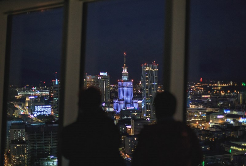 #tag cafe hosts an exhibition of Skyscrapers Night 2018