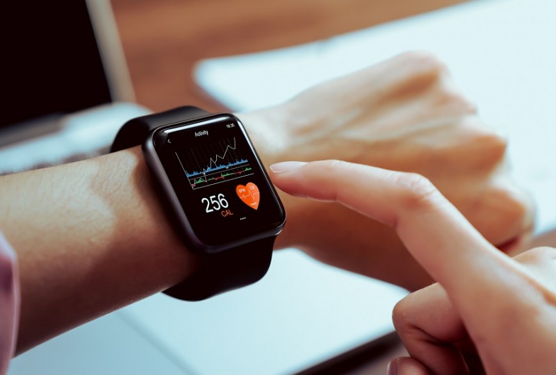 US Smartwatch Revenue To Grow By Almost 20% and Pass $10B Mark- $10.4B in 2021