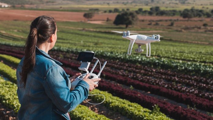 What is Connected Farming and How Technology Shapes New Agriculture?