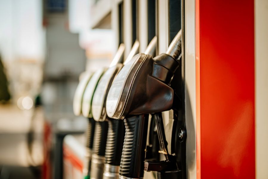Aktualne ceny paliw dają po kieszeni przewoźnikom - 1 litr oleju napędowego ponad 7 zł. Co na to branża TSL?