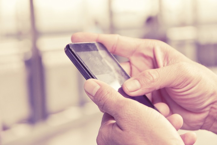 Czy SMS-y to najskuteczniejszy sposób komunikacji z klientami w wieku 40+?