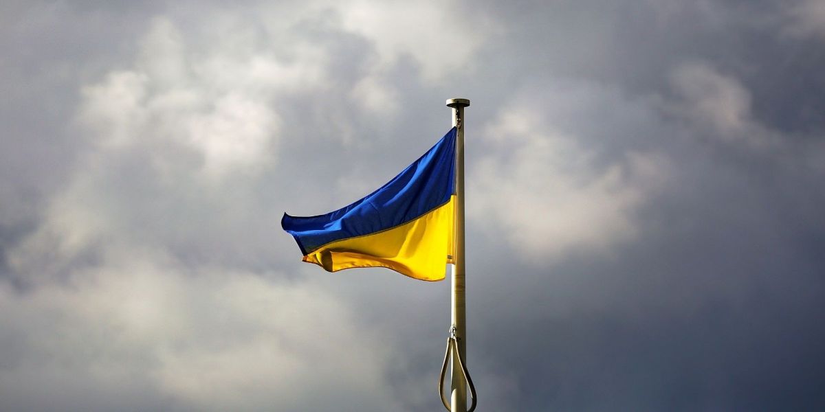 E-book: Legalizacja pobytu i zatrudnienie ukraińskich uchodźców