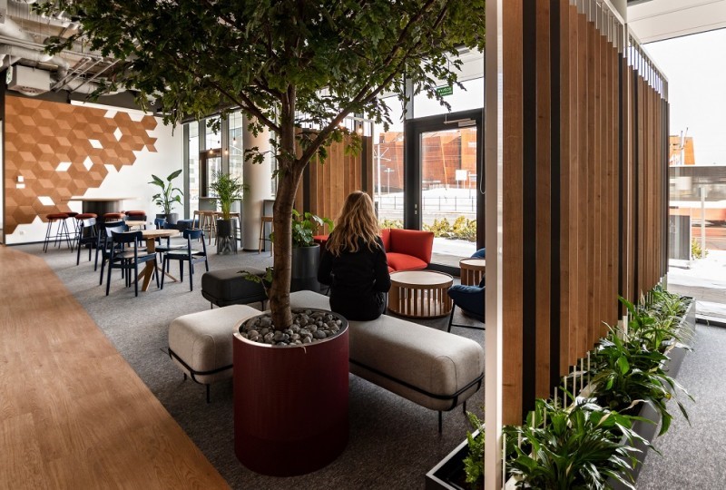 Industrialnie i przytulnie – przestrzeń biurowa CitySpace łączy style i zaskakuje elastycznością