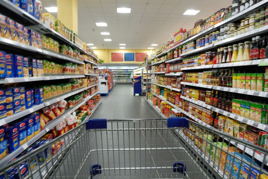 Inflacja i wojna spowodują braki towarów w sklepach. W taki scenariusz wierzy blisko co drugi Polak