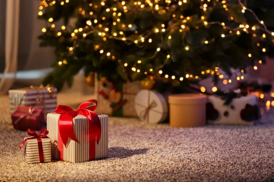 Na co zwracać uwagę w Internecie podczas robienia świątecznych zakupów?
