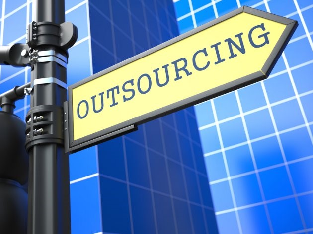 Outsourcing - dywersyfikacja działań handlowych 
