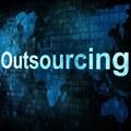 Outsourcing może zmniejszyć wydatki w administracji
