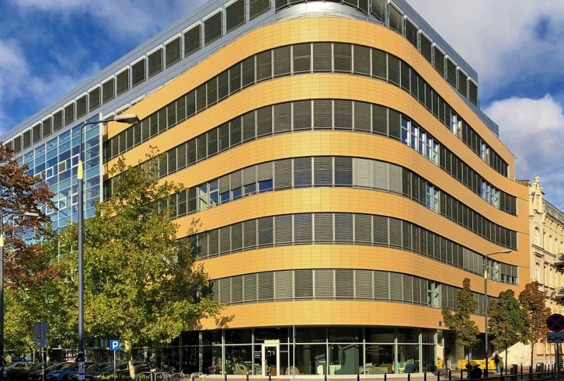 Savills będzie wspierać mBank w procesie podnajmu powierzchni biurowej w budynku Stratos Office Center 