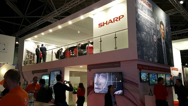 Sharp prezentuje ofertę produktów na ISE