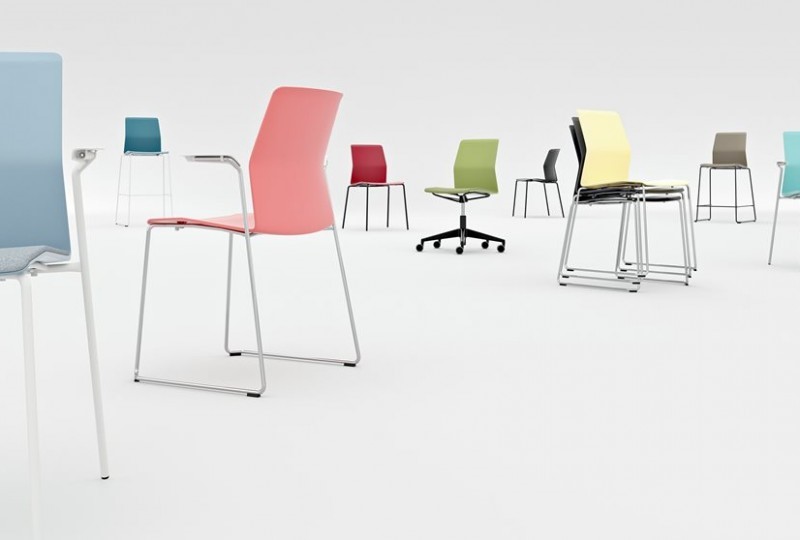Wiosenne kolory – cała gama krzeseł LEIA dostępna   w nowych odcieniach 