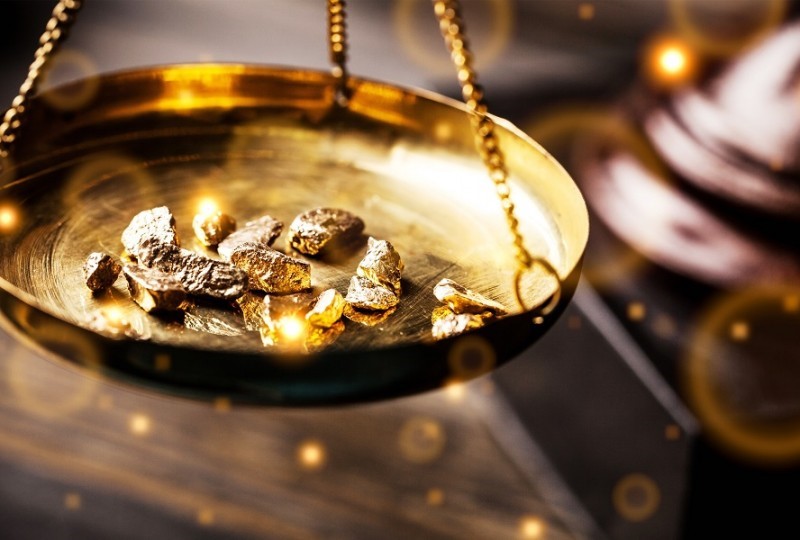 Złoto inwestycyjne sprzedaje się najlepiej od 2013 roku. Czy 4. fala pandemii wpłynie na wzrost ceny złota?